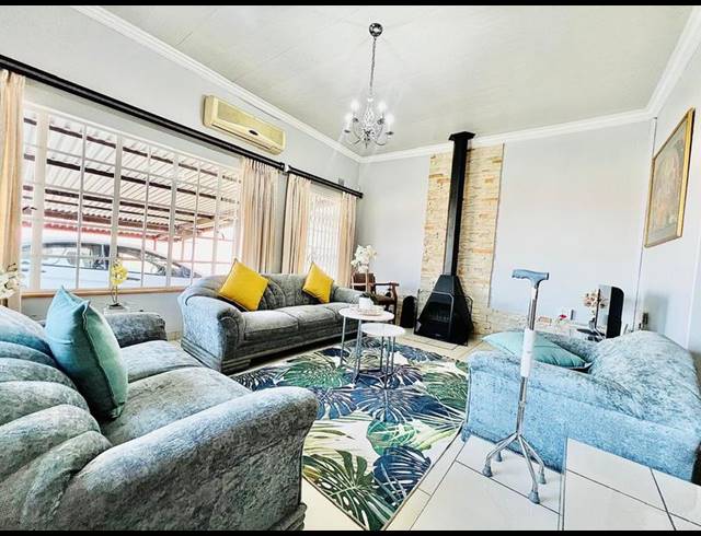 4 BEDROOM HOUSE FOR SALE IN NEWHOLME